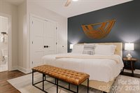 122 College Street, Asheville, NC 28801