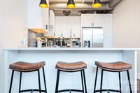 122 College Street, Asheville, NC 28801