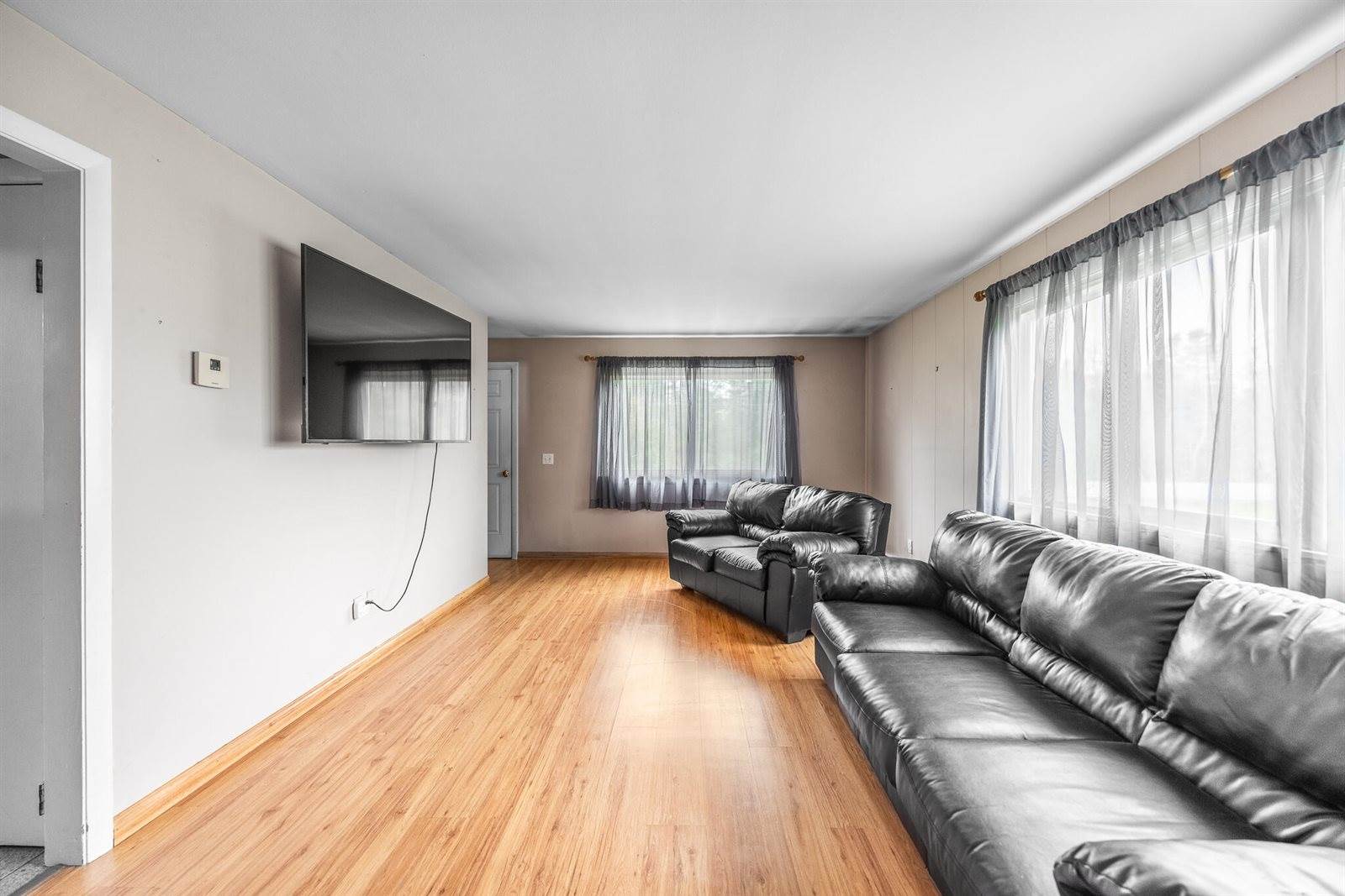 300 Coldbrook Road, Hampden, ME 04444