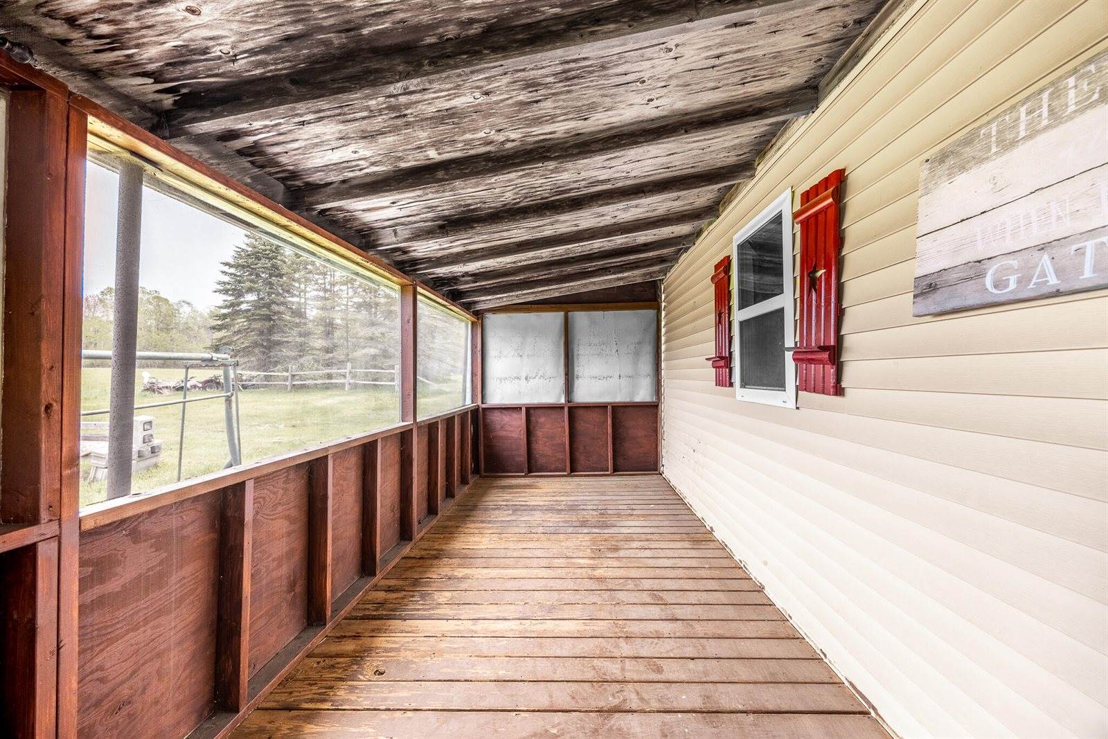 300 Coldbrook Road, Hampden, ME 04444