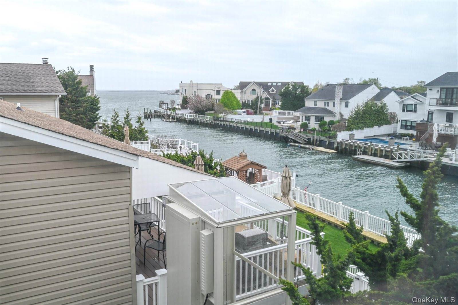 2912 Bay Drive, Merrick, NY 11566
