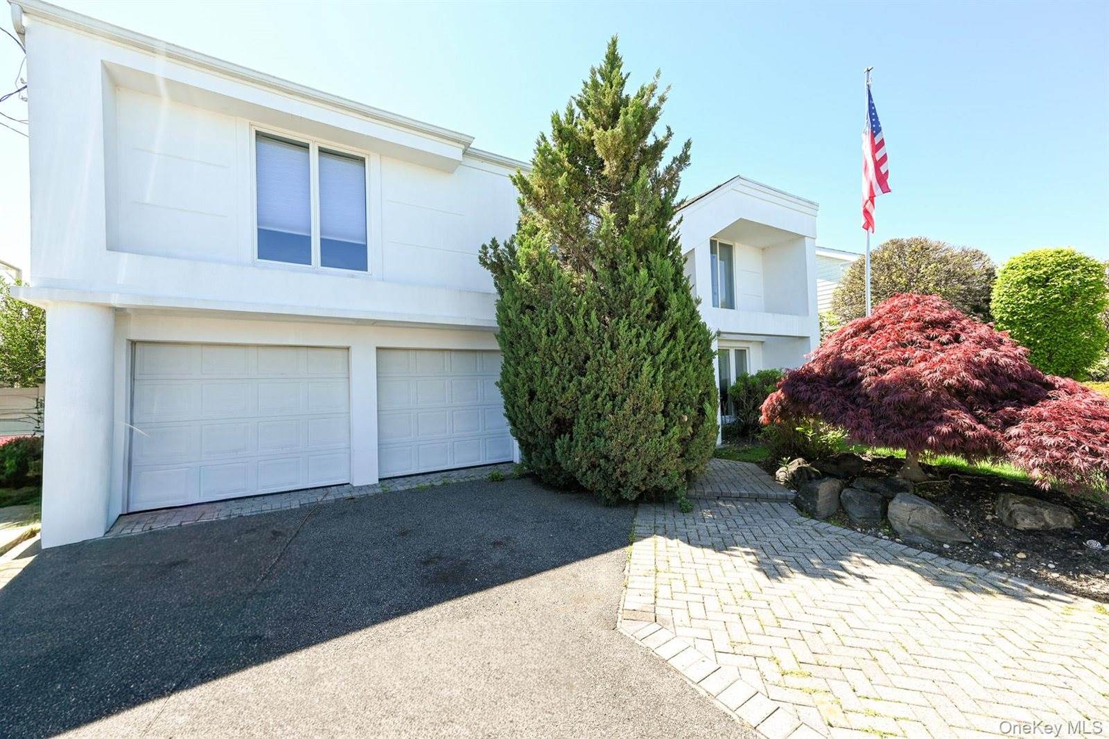 2912 Bay Drive, Merrick, NY 11566