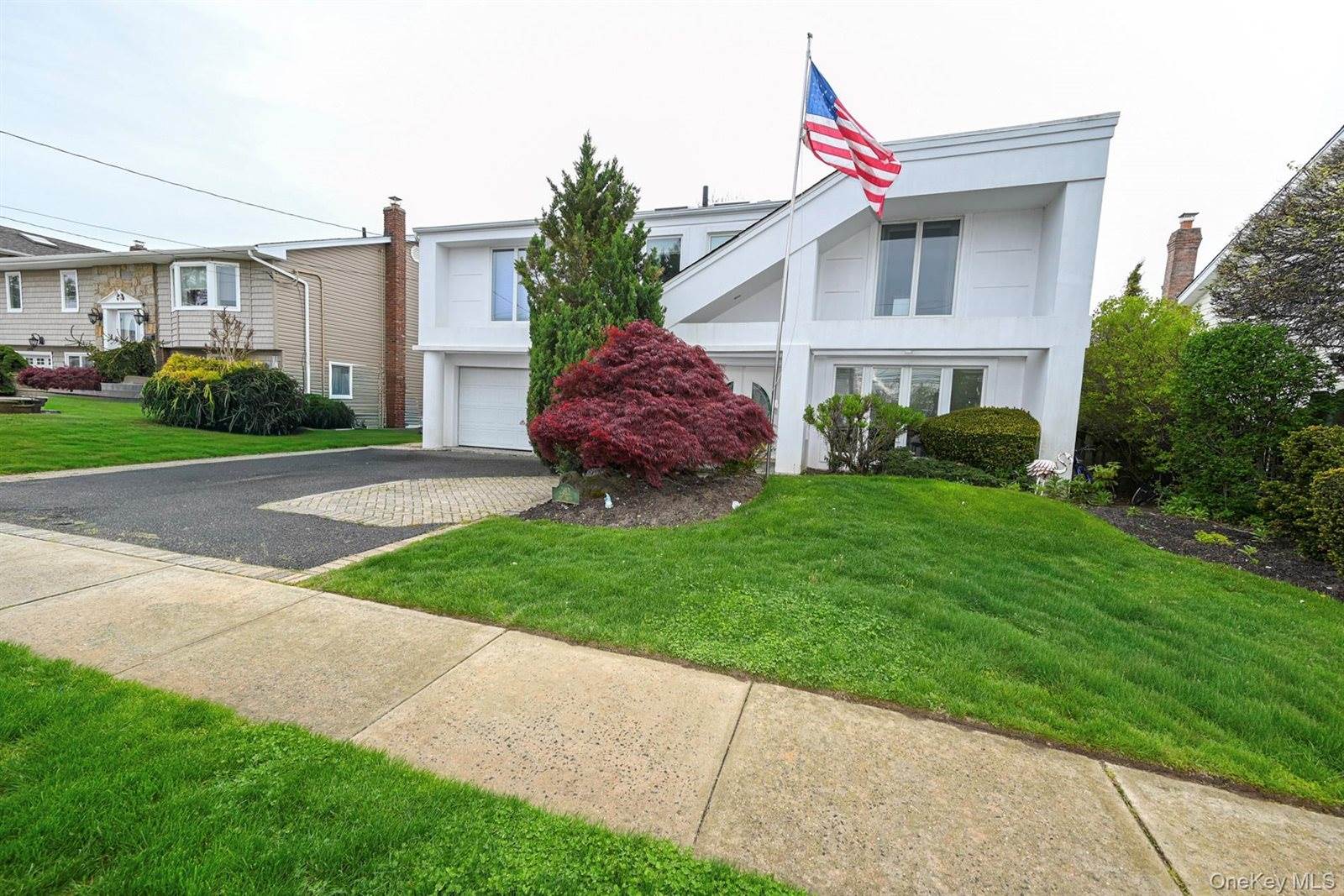 2912 Bay Drive, Merrick, NY 11566