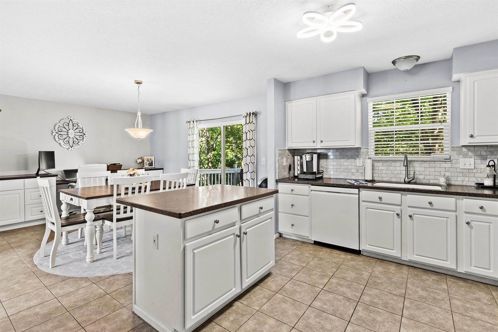 452 Medwin Place, Columbus, OH 43230