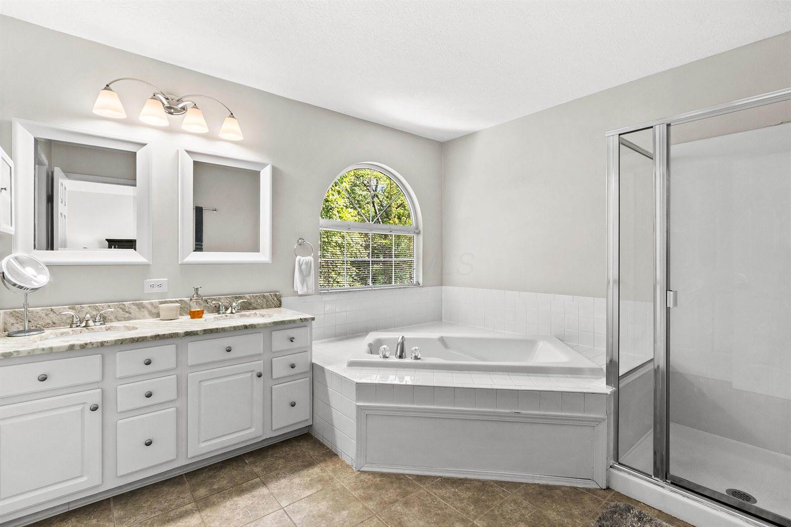 452 Medwin Place, Columbus, OH 43230