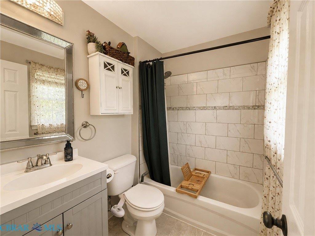 72 Arden Drive, Newport News, VA 23601