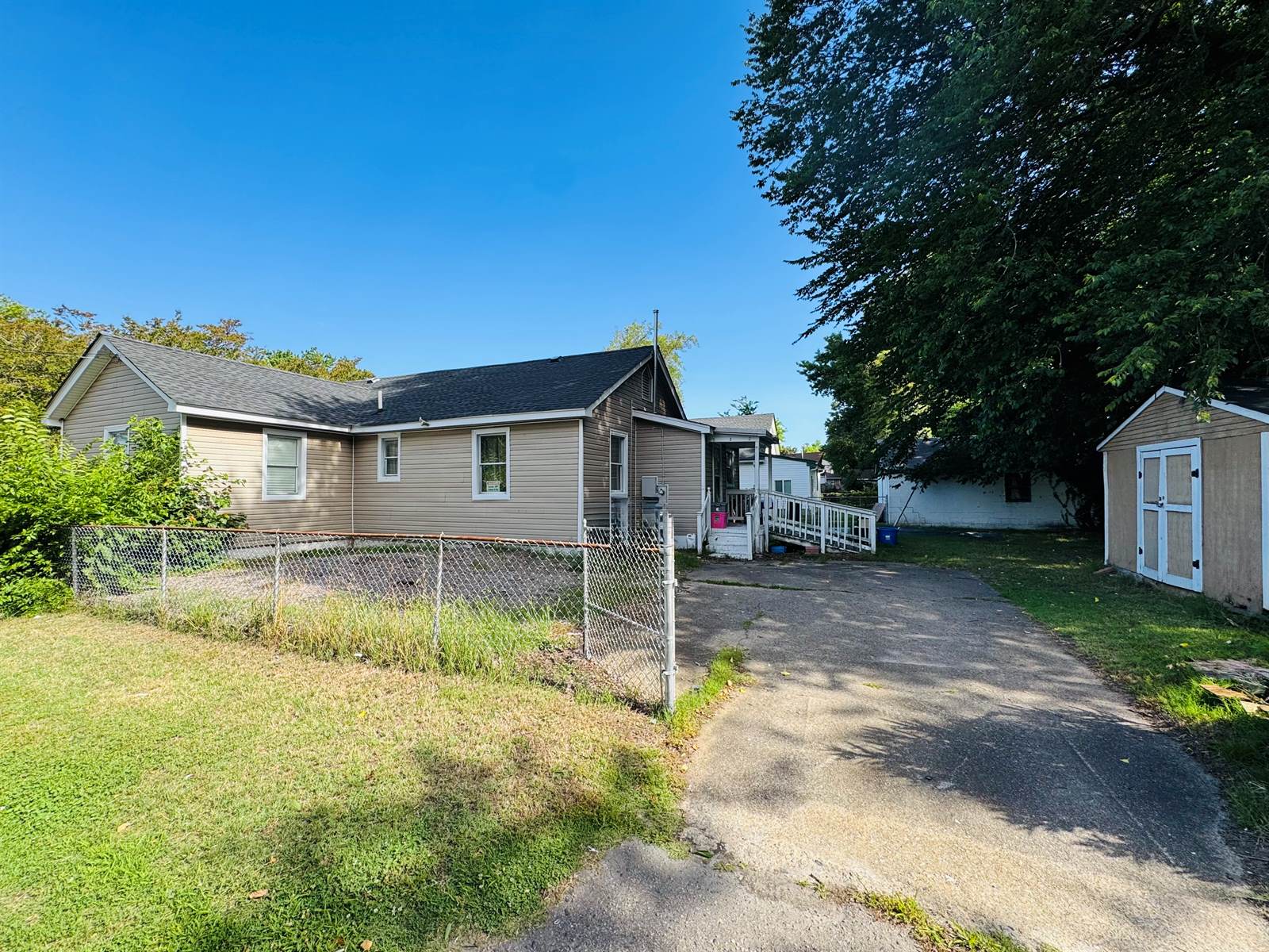 2417 Lansing Avenue, Portsmouth, VA 23704