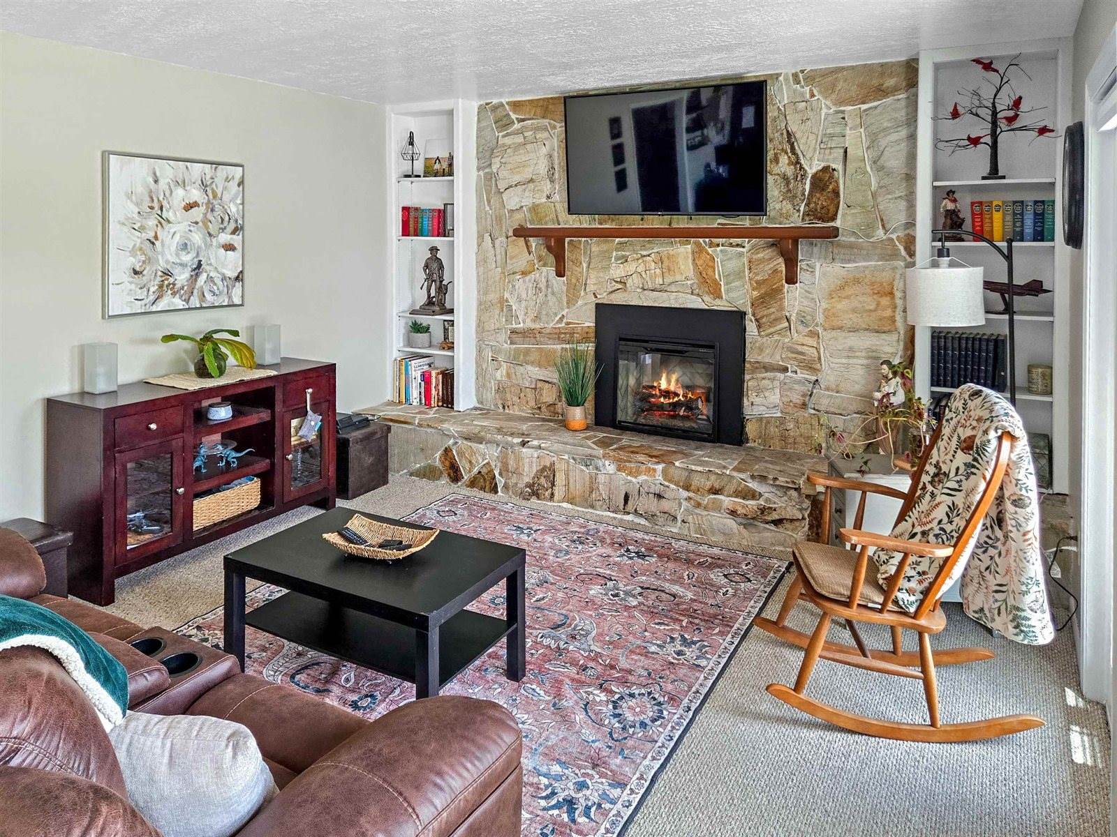 102 Broken Circle, Evanston, WY 82930
