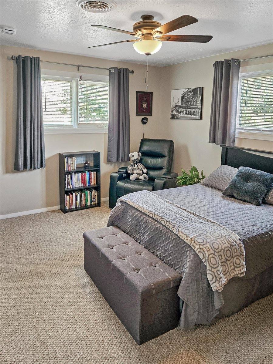 102 Broken Circle, Evanston, WY 82930