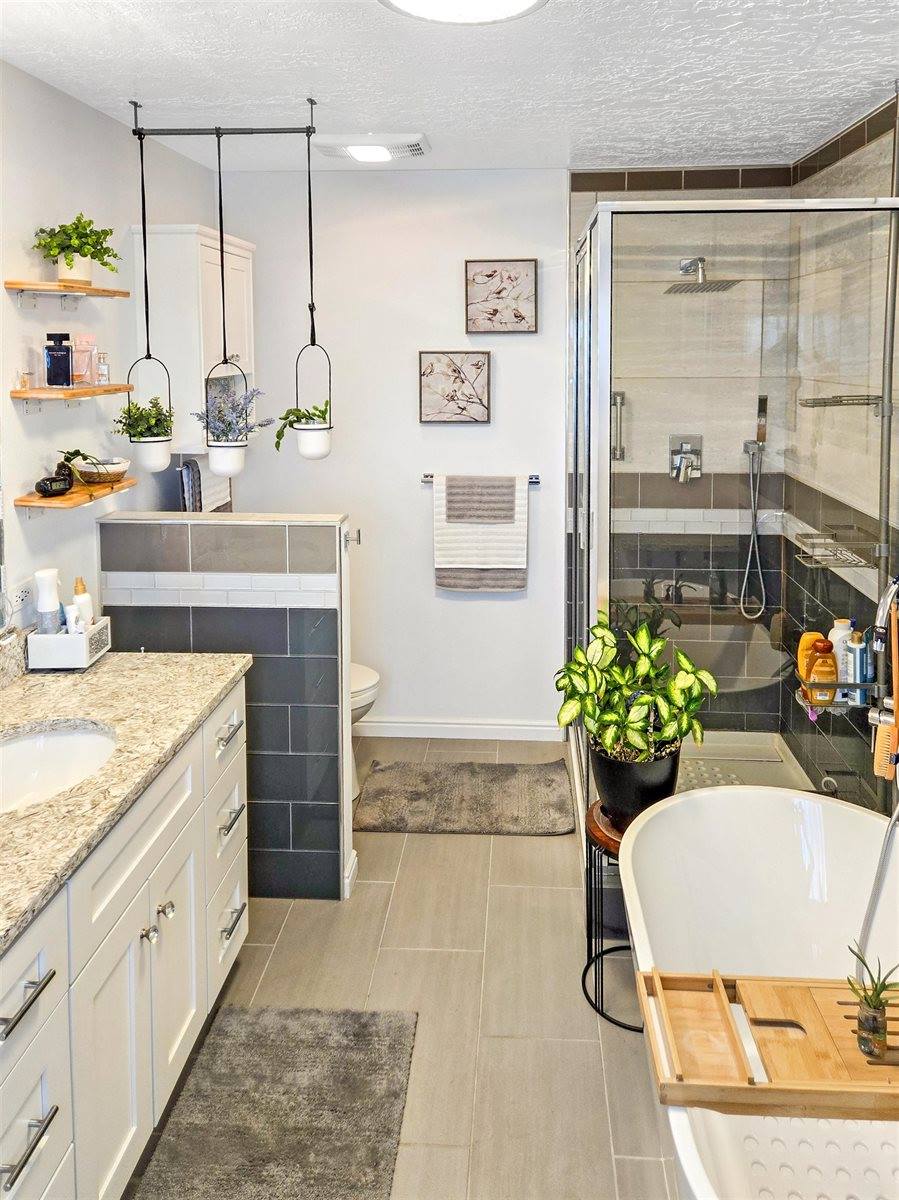 102 Broken Circle, Evanston, WY 82930