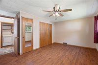 1617 E Blodgett Street, Marshfield, WI 54449