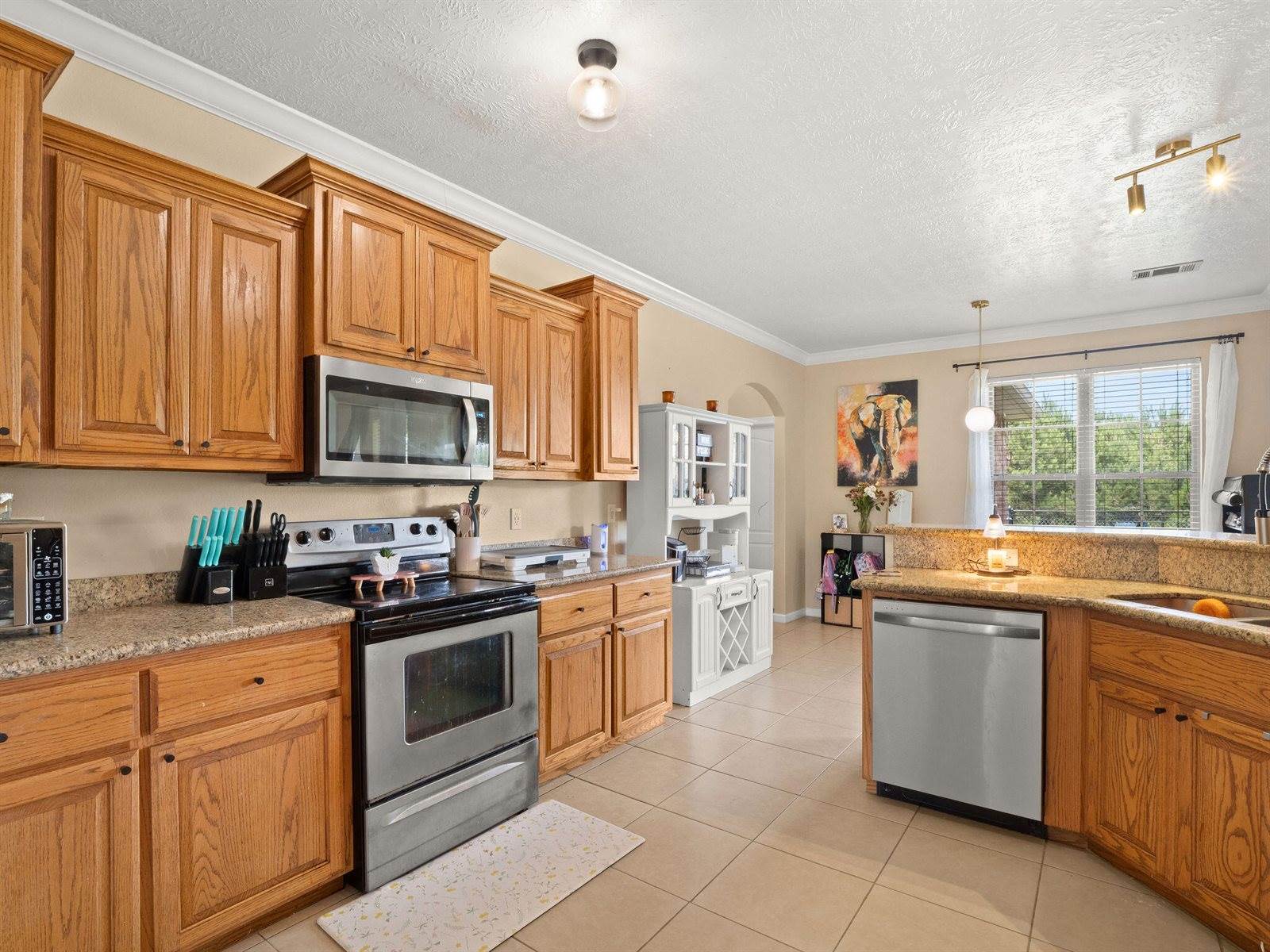 638 Stanley, Leesville, LA 71446