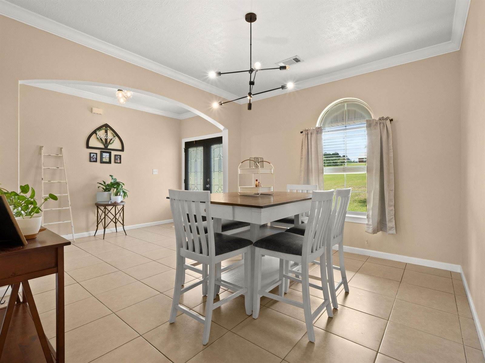 638 Stanley, Leesville, LA 71446
