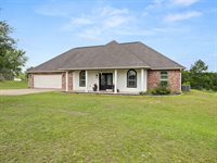 638 Stanley, Leesville, LA 71446