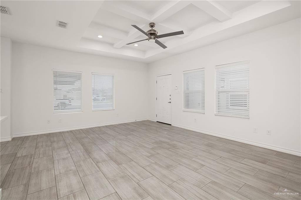 913 West Kohala Avenue, Mission, TX 78573