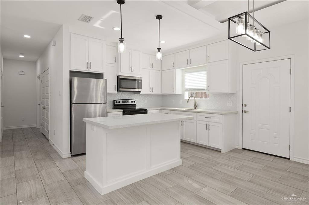 913 West Kohala Avenue, Mission, TX 78573