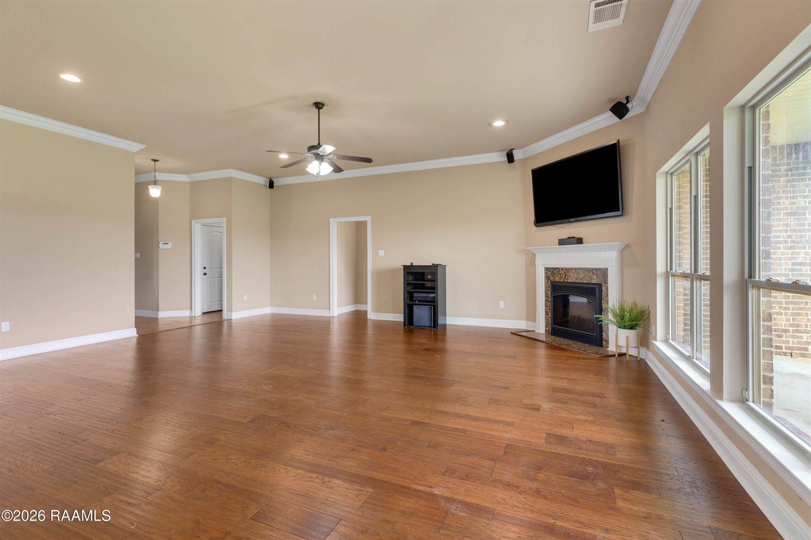 13707 Estate Circle, Maurice, LA 70555
