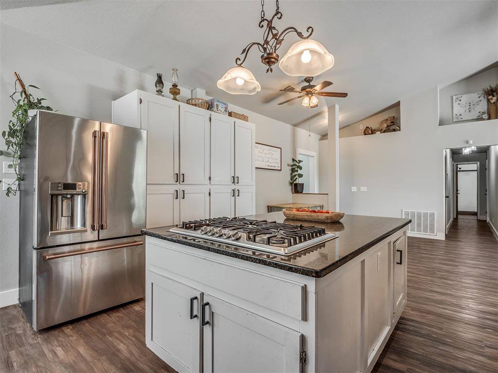 17765 East County Road 1500 Road, Lindsay, OK 73052