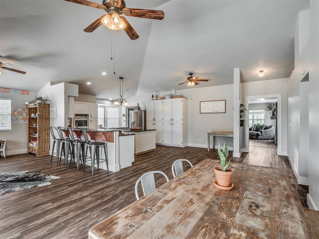 17765 East County Road 1500 Road, Lindsay, OK 73052