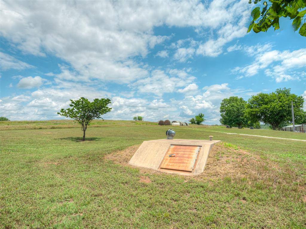 17765 East County Road 1500 Road, Lindsay, OK 73052