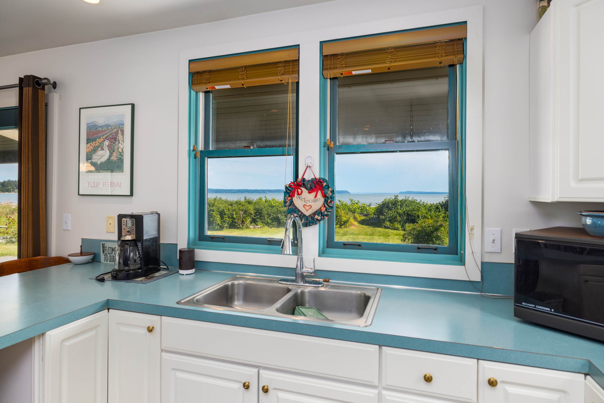 754 Livingston Bay Shore Drive, Camano Island, WA 98282