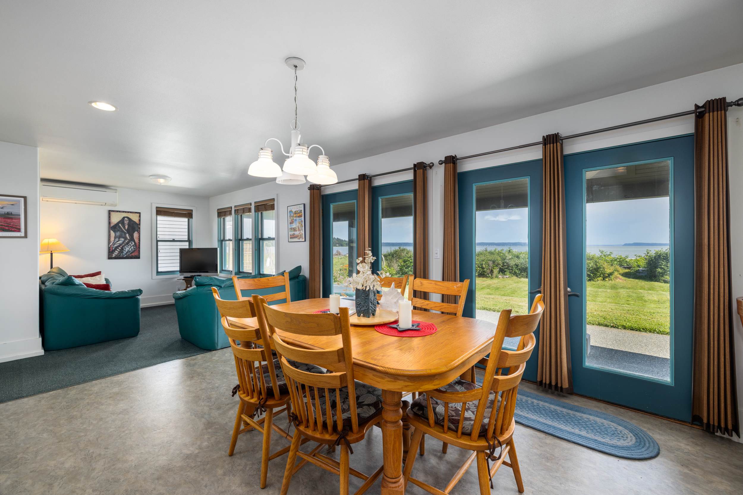 754 Livingston Bay Shore Drive, Camano Island, WA 98282