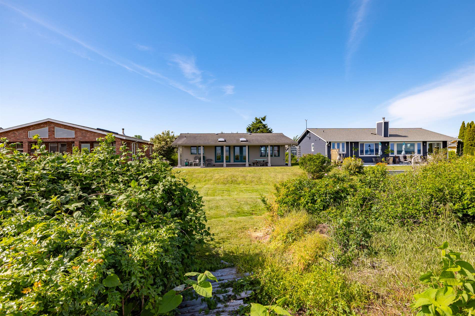 754 Livingston Bay Shore Drive, Camano Island, WA 98282