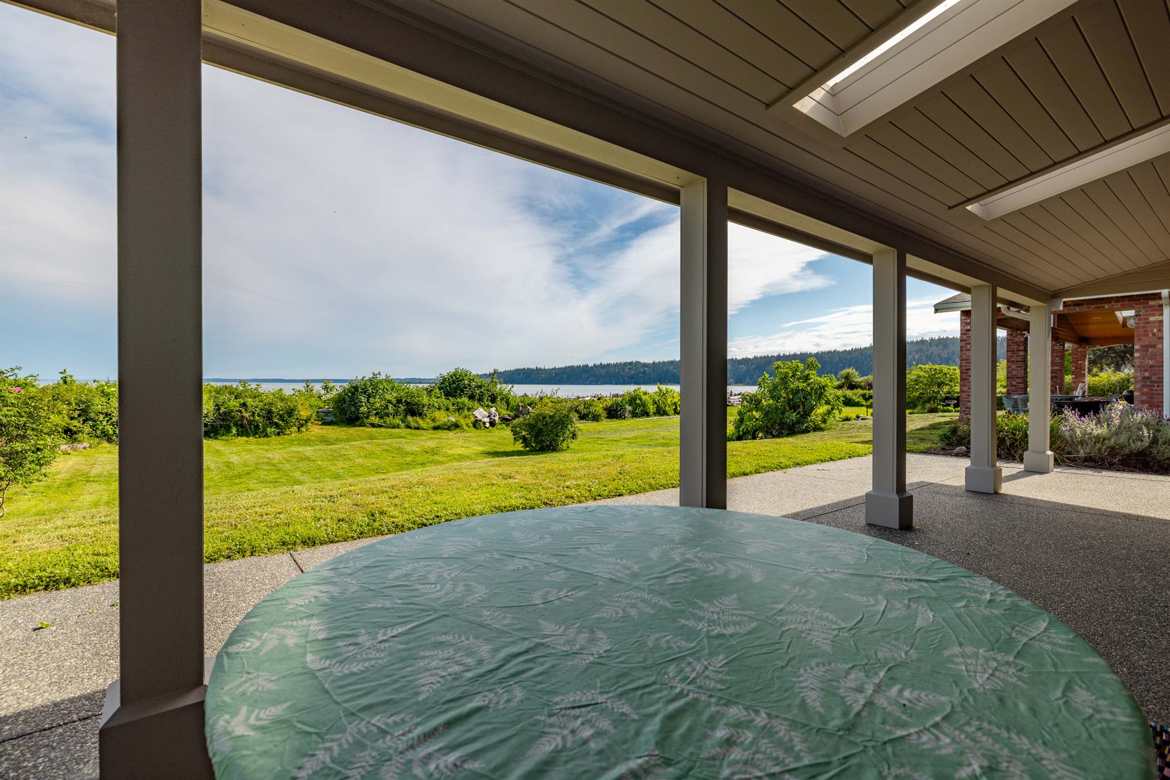 754 Livingston Bay Shore Drive, Camano Island, WA 98282