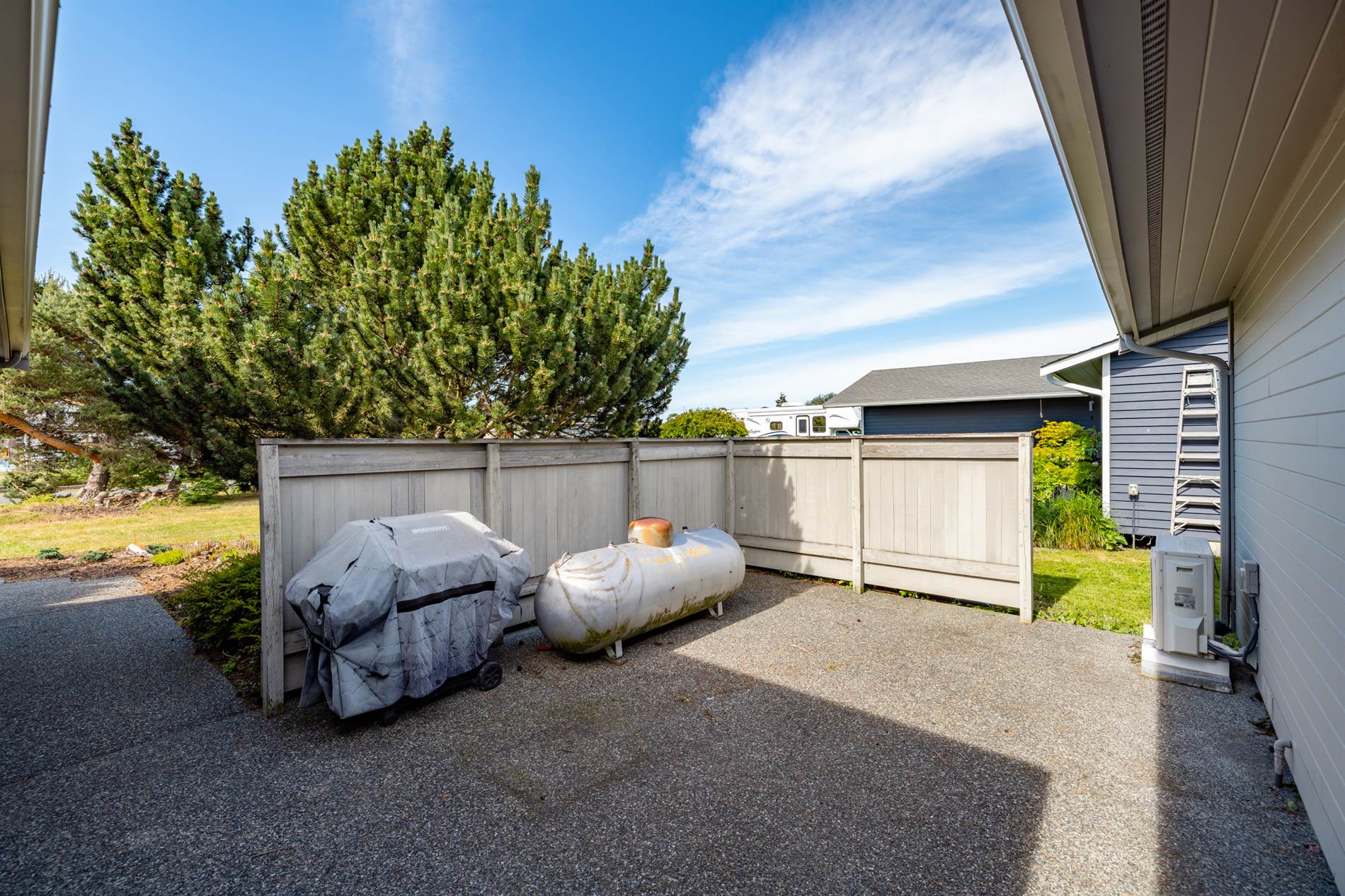 754 Livingston Bay Shore Drive, Camano Island, WA 98282