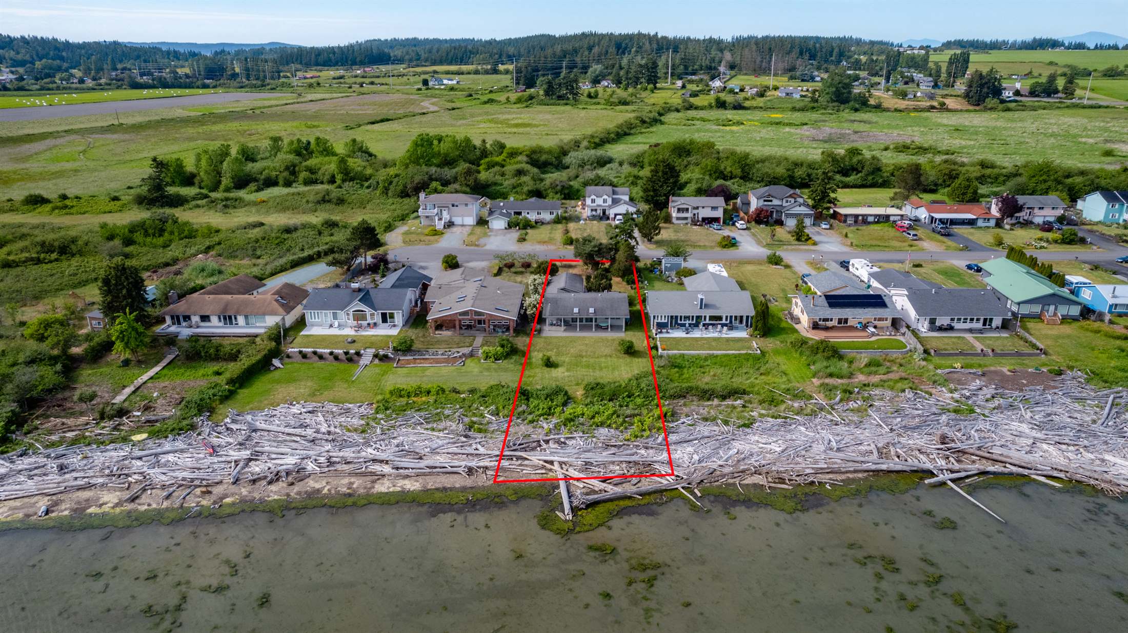754 Livingston Bay Shore Drive, Camano Island, WA 98282