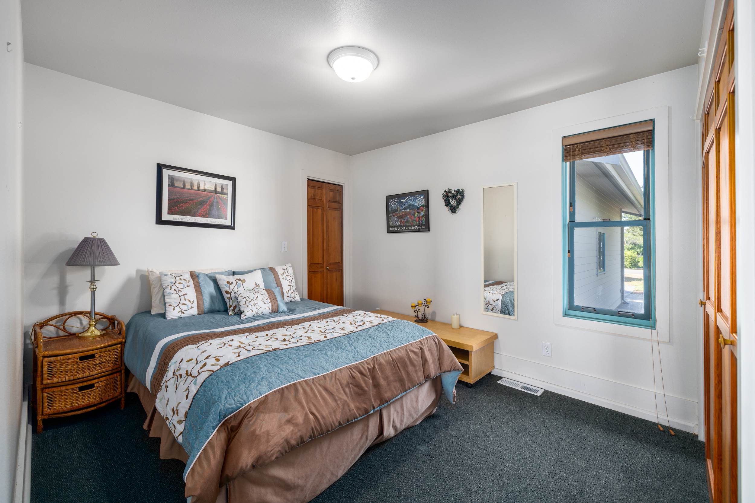 754 Livingston Bay Shore Drive, Camano Island, WA 98282