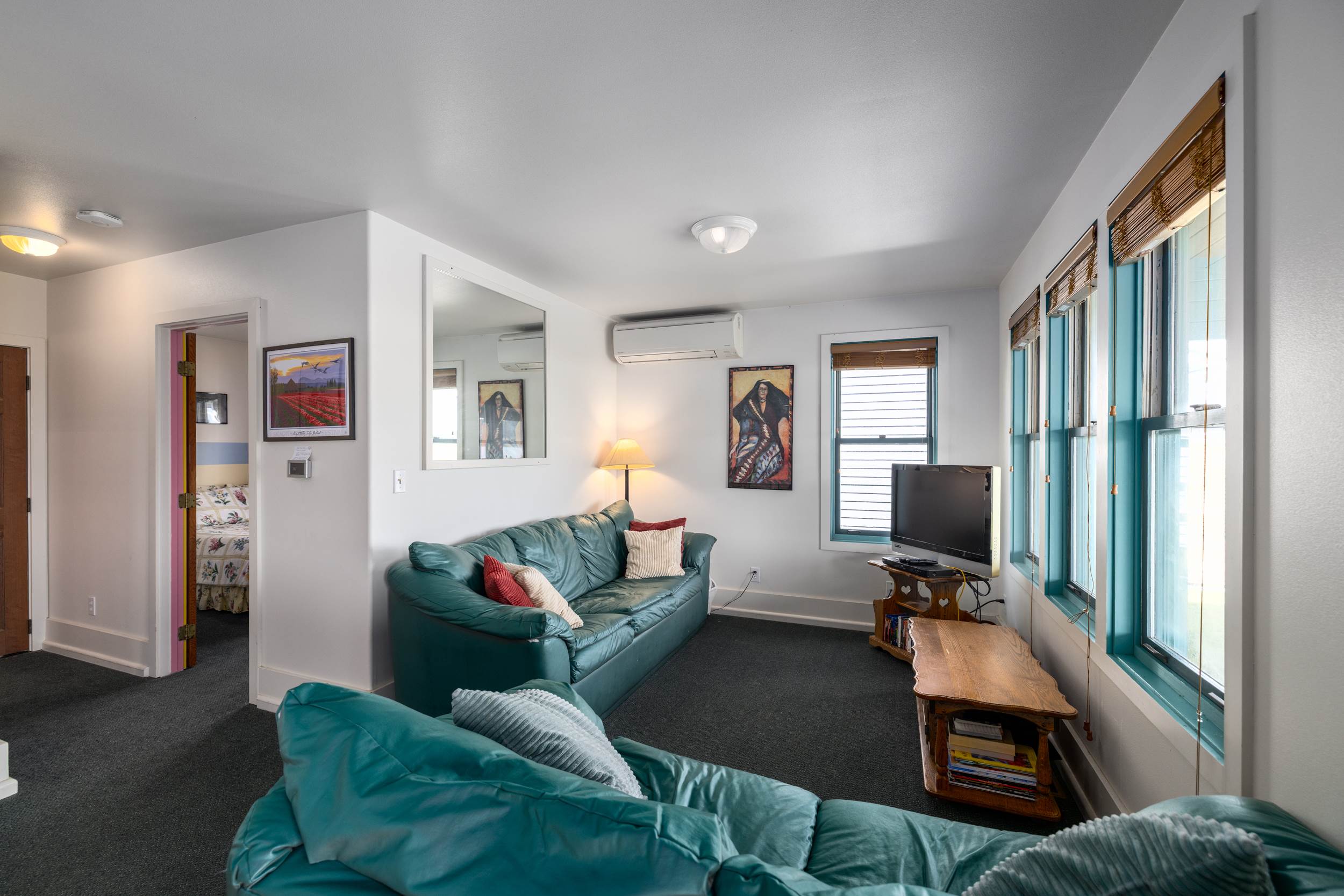 754 Livingston Bay Shore Drive, Camano Island, WA 98282