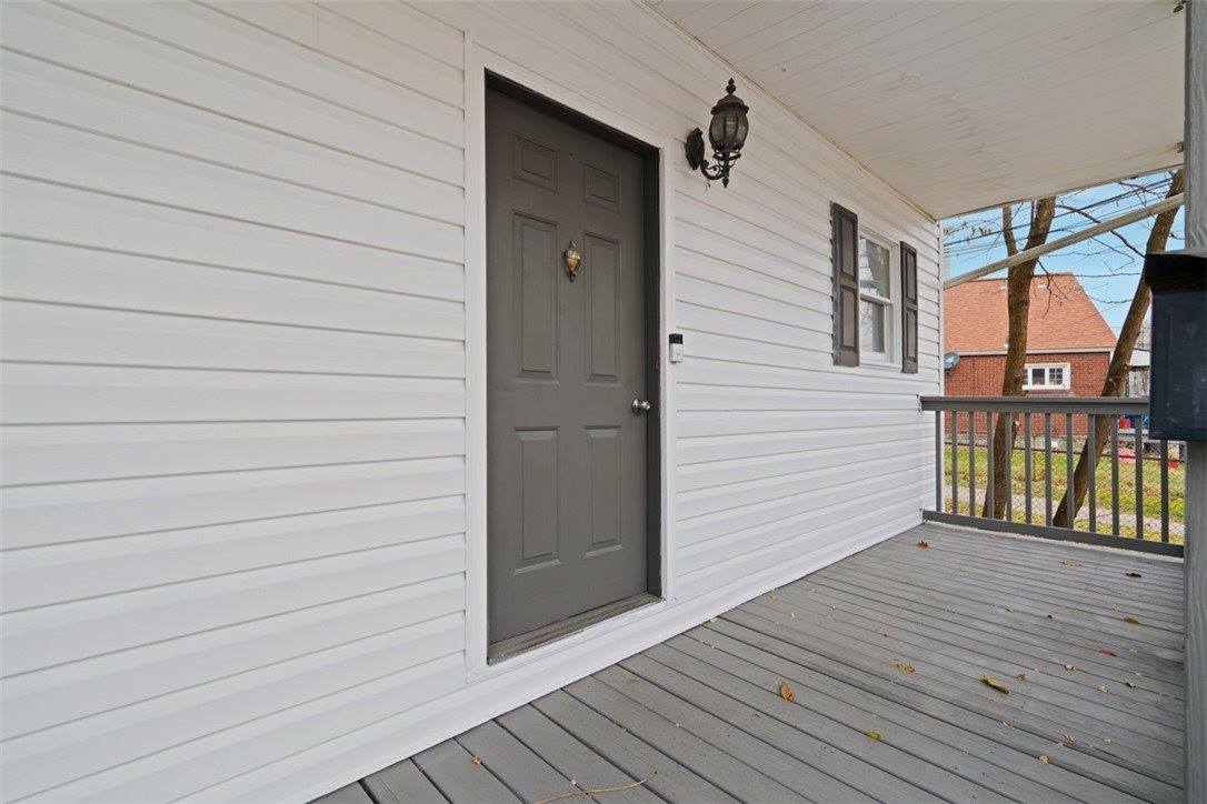 1057 Keene St, Springdale Boro, PA 15144
