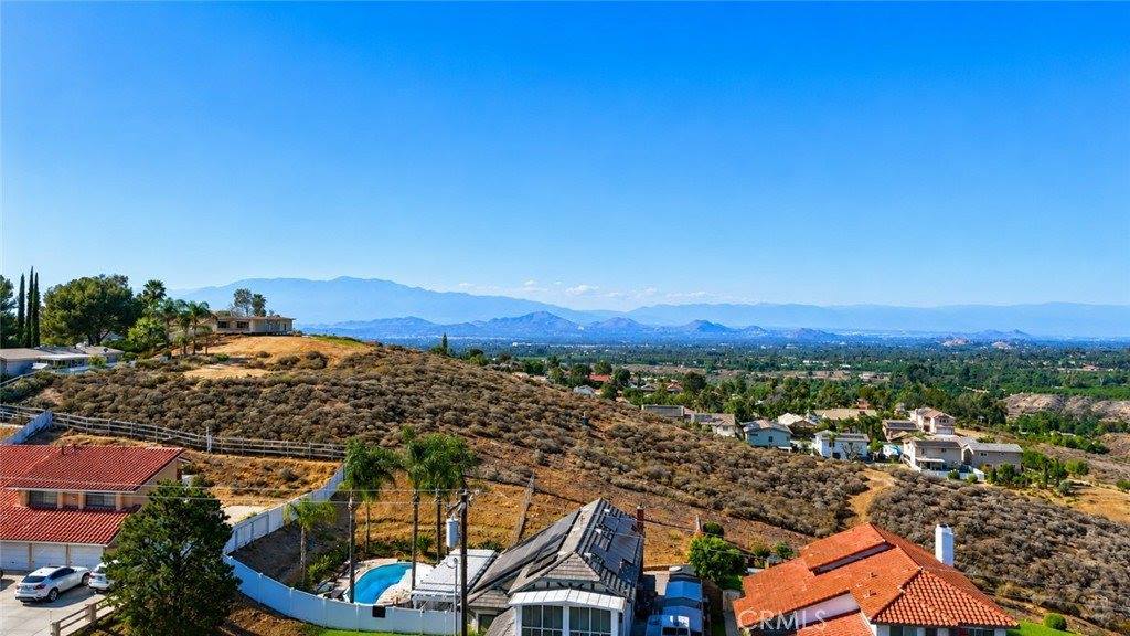 14435 Quailridge Drive, Riverside, CA 92503