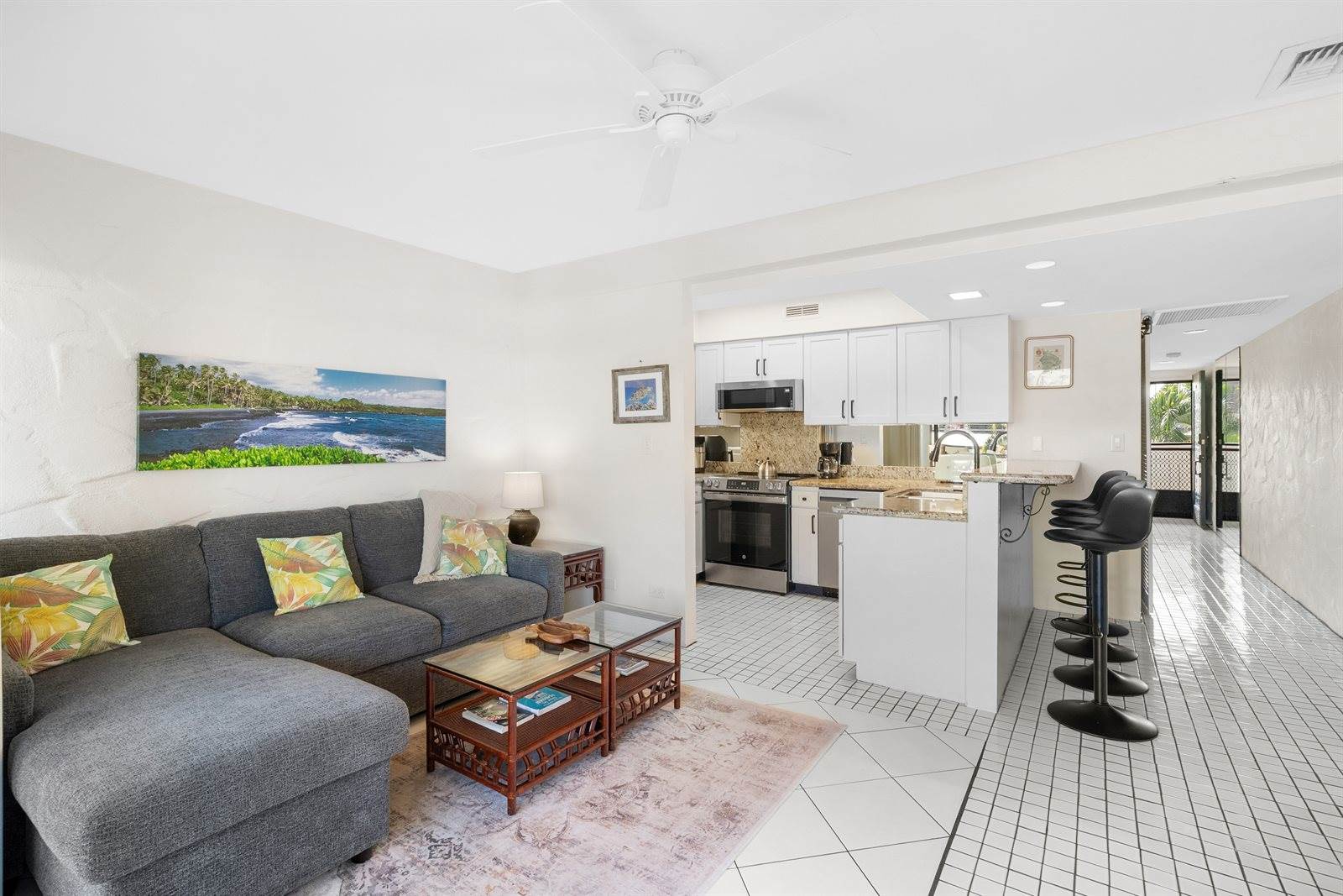 75-6082 Alii Dr, Kailua-Kona, HI 96740