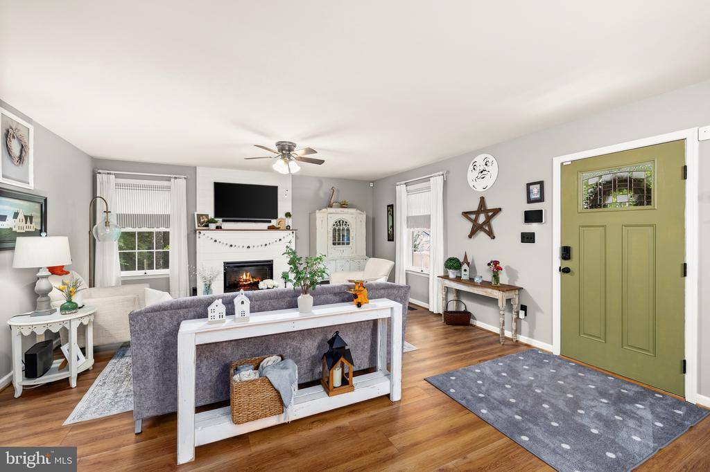 30367 Old Office Road, Locust Grove, VA 22508