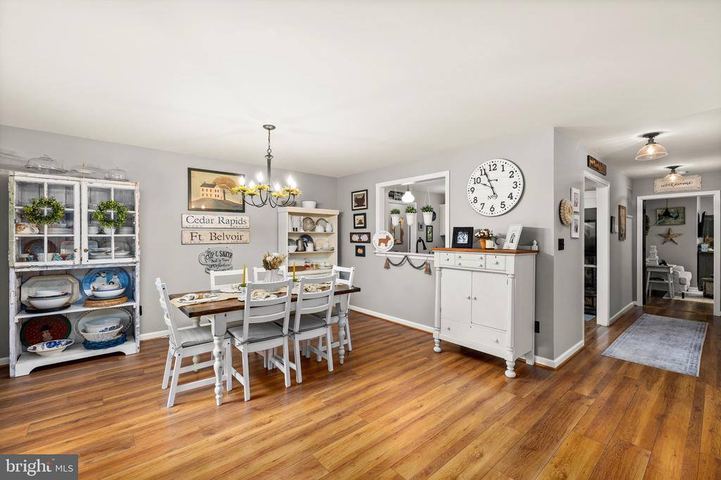 30367 Old Office Road, Locust Grove, VA 22508