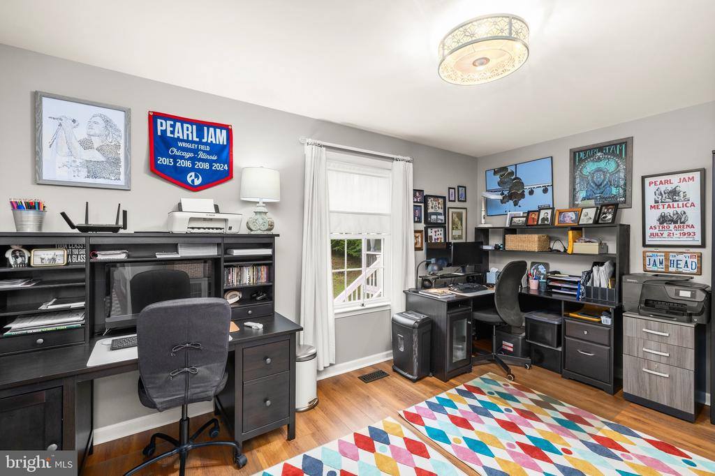 30367 Old Office Road, Locust Grove, VA 22508