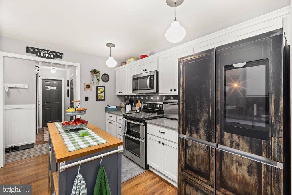 30367 Old Office Road, Locust Grove, VA 22508
