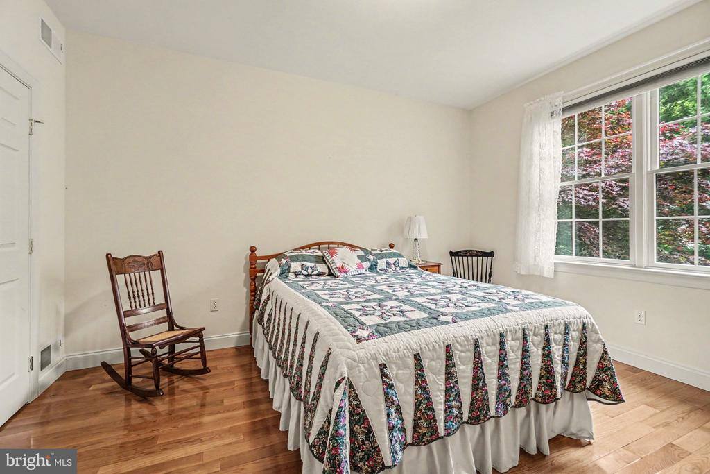 1145 Kuhn Road, Boiling Springs, PA 17007