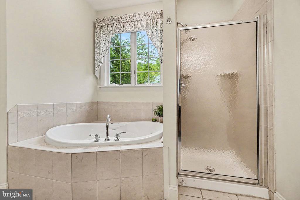 1145 Kuhn Road, Boiling Springs, PA 17007