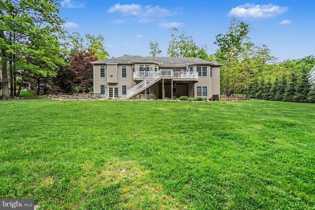 1145 Kuhn Road, Boiling Springs, PA 17007