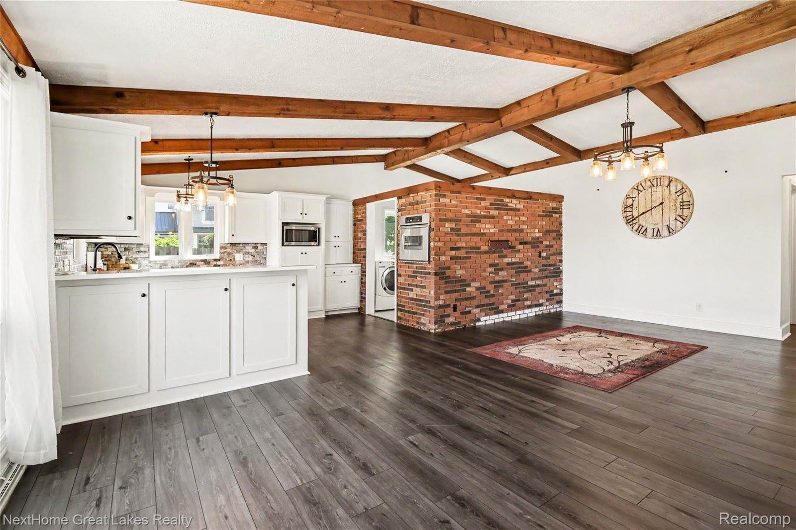 3631 West Chauvez Road, RivertonTownship_Mason, MI 49431