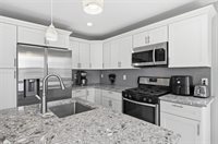 459 Pearl St, Bloomfield, PA 15224