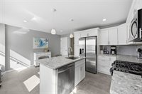459 Pearl St, Bloomfield, PA 15224