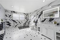 459 Pearl St, Bloomfield, PA 15224