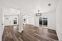 7207 Webbwood Way, San Antonio, TX 78250