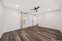 7207 Webbwood Way, San Antonio, TX 78250