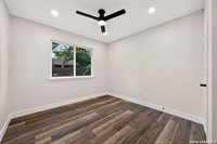 7207 Webbwood Way, San Antonio, TX 78250