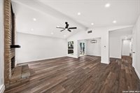 7207 Webbwood Way, San Antonio, TX 78250